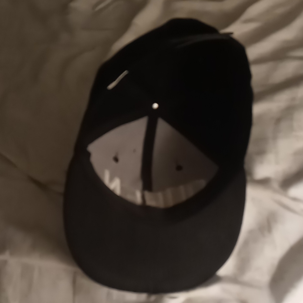 Hat - Picture 4 of 4